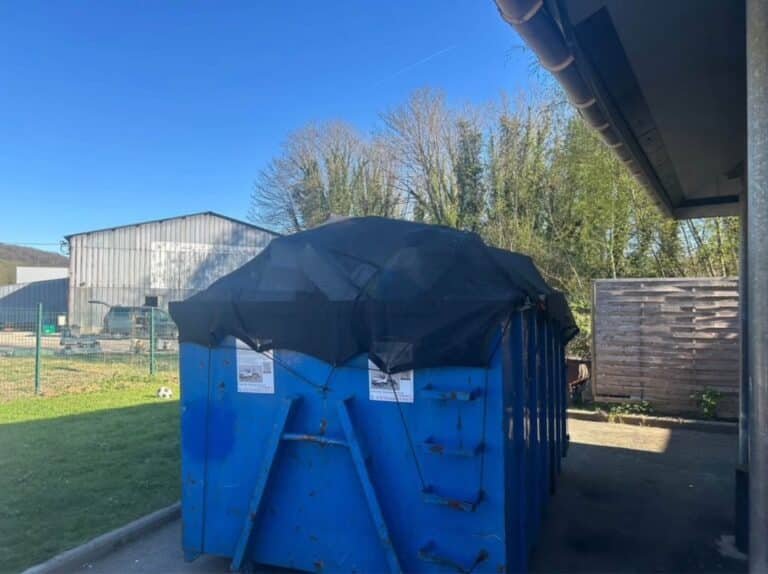 Js-location-benne-76 - Location de benne à ferrailles à Rouen : tarifs et conseils - Featured Image 1