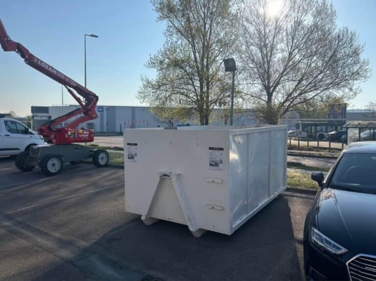 Js-location-benne-76 - Quel type de benne louer pour un terrassement rapide, économique et conforme aux nouvelles règles de tri 2025 ? - Featured Image 1