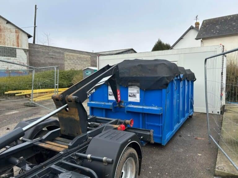 Js-location-benne-76 - Louer Une Benne de Chantier : Guide Complet Pour Vos Travaux - Featured Image 1