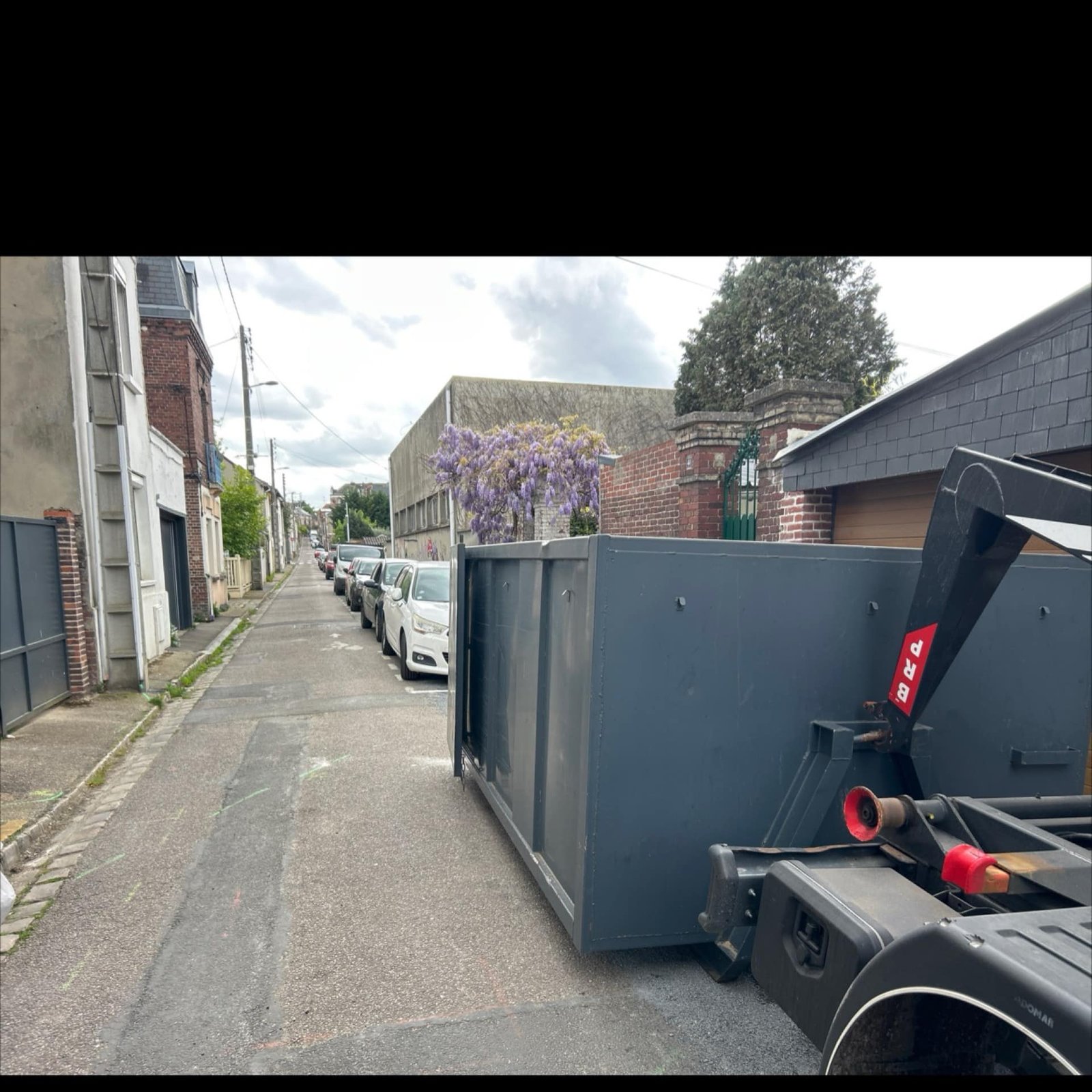 Benne Ampliroll Disponible pour Location à Rouen DIB 14 m³